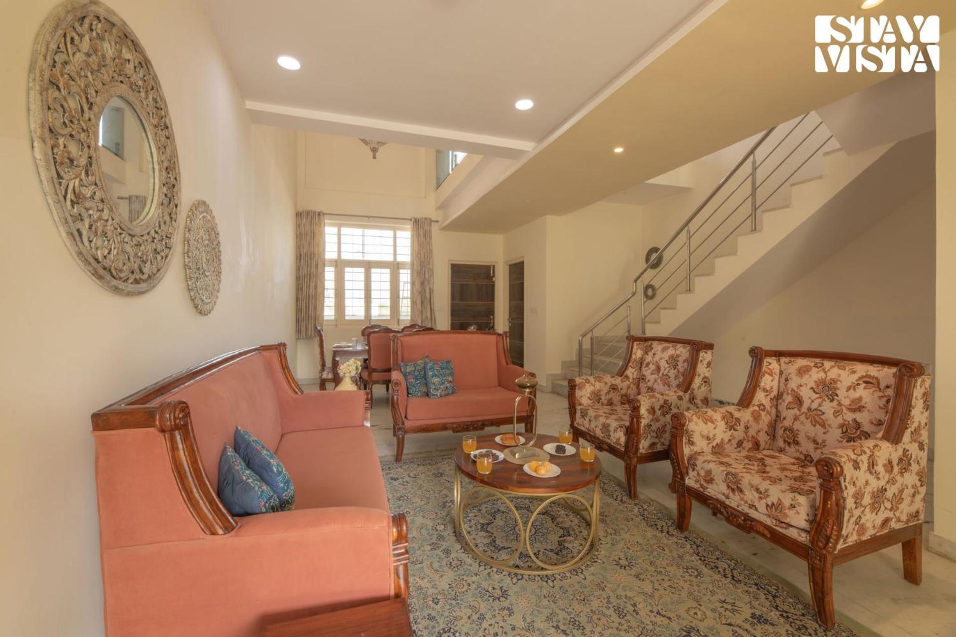 Villa Stayvista At Arka Crest With Jacuzzi, Bonfire, Wi-fi *